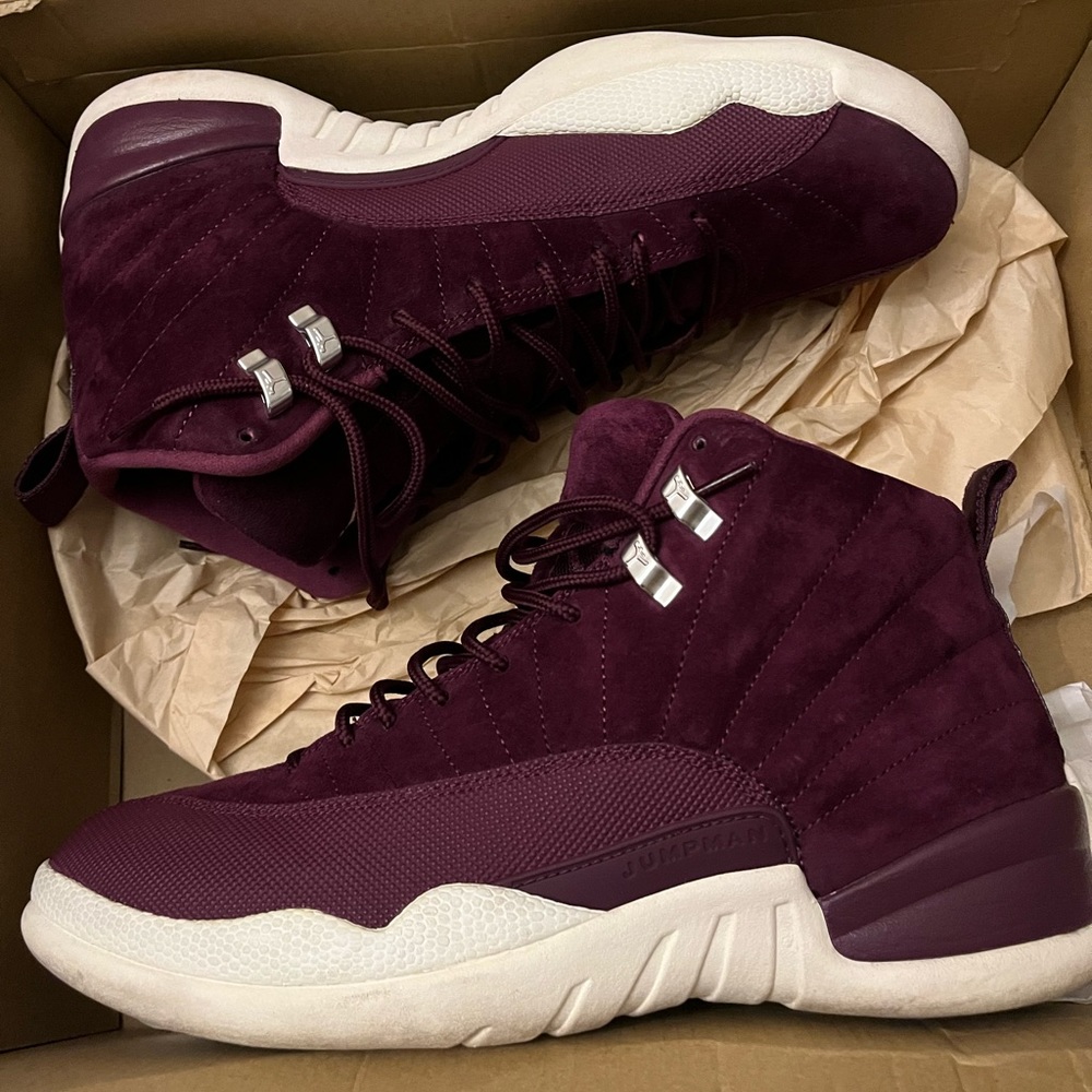 Jordan 12 Bordeaux